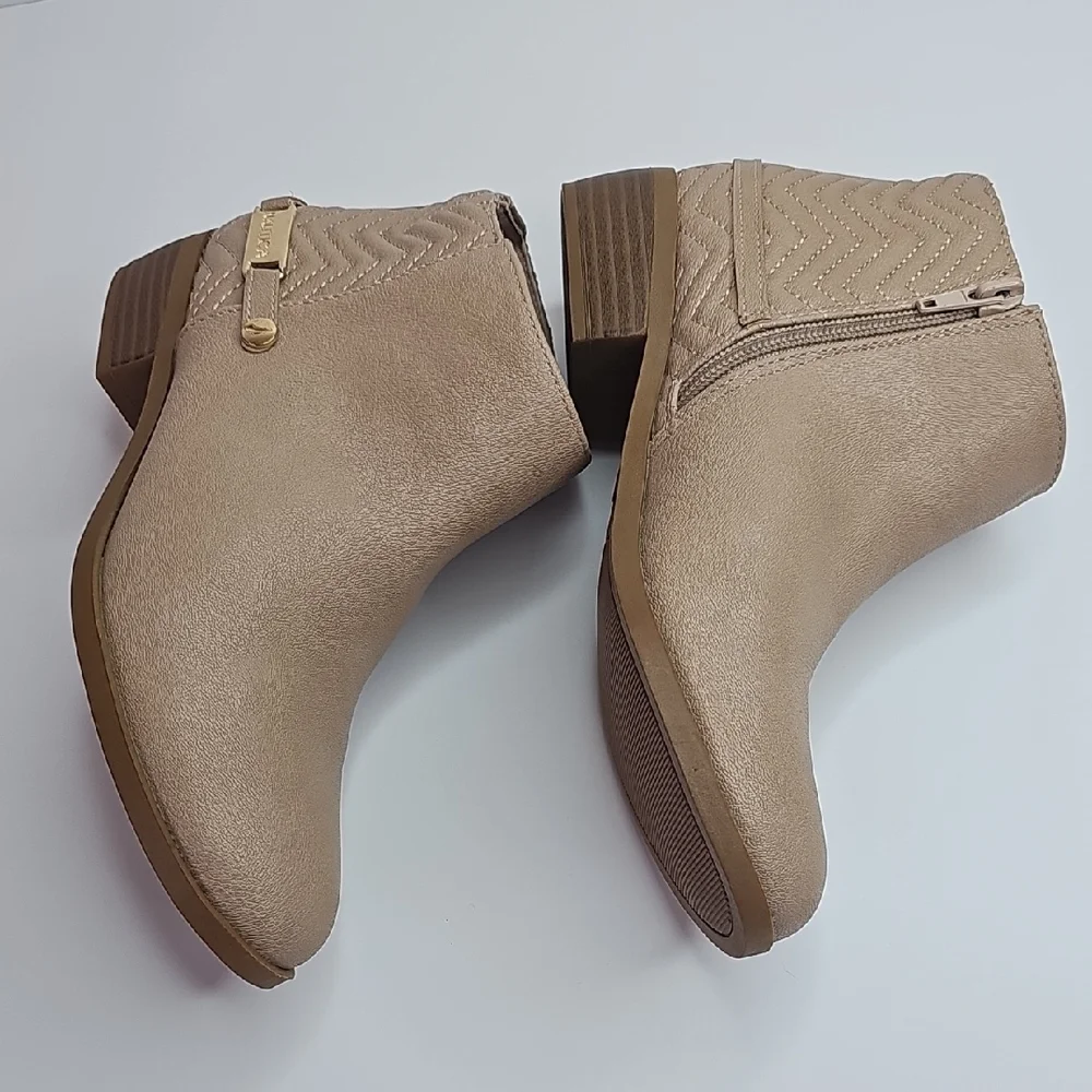 Nautica Women's Beige Ankle Booties‎ Size 4
